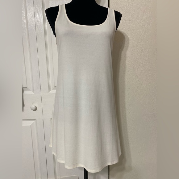 Eileen Fisher Tops - EILEEN FISHER 100% Silk Georgette Crepe Sleeveless Women's Top Size S